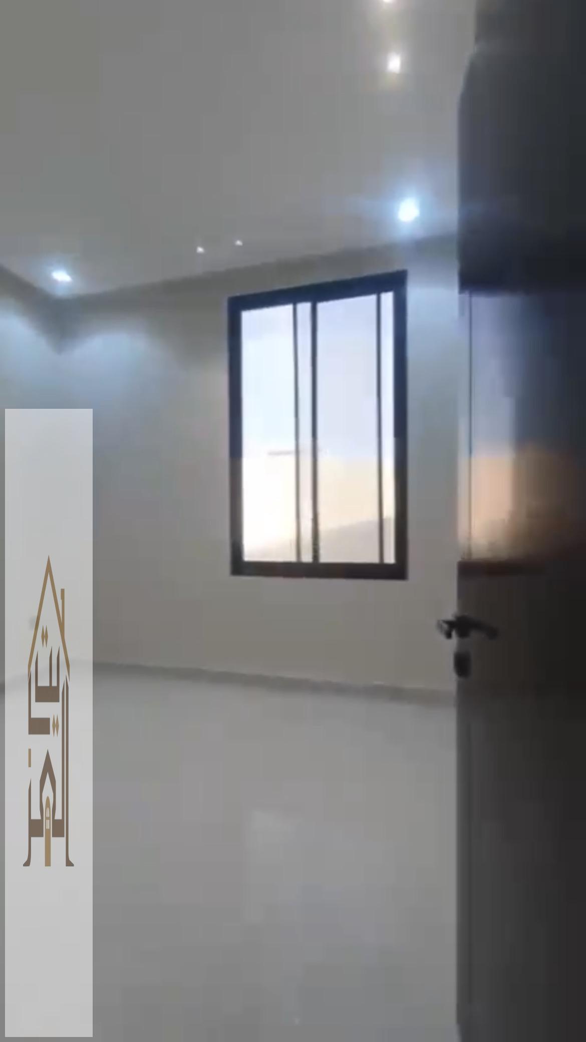 (483) شقه مودرن حي الجنادرية